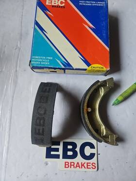 Omc112 Ebc Brakes Y518 Brake Shoes Dt50/80mx Yamaha Rxs100 Sr125 Nos Oem