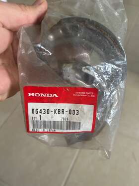 06430-kbr-003 Honda Set Of 2 Water Grooved Rear Brake Shoes And Springs #06430-kbr-003