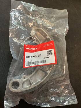 43120-mw3-671 Honda Hb2h27 Oem Brake Shoe 43120-mw3-671 Honda Hb2h27 Oem Brake Shoe