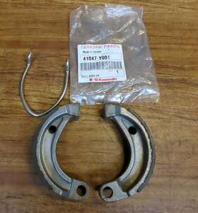 41047-y001 Kawasaki Front Brake Shoes Kawasai Kfx50 Kfx90 And Springs 1 Side #41047-y001