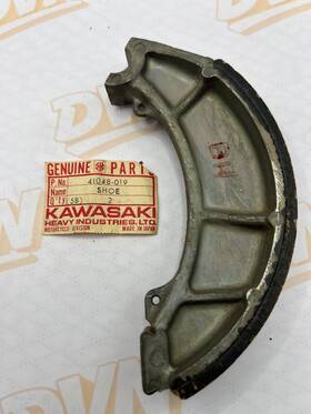 Kawasaki 41048-019 New Oem Right Hand Break Shoe Nos