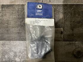 Yamaha 26-w0045-11-00 New Oem 26h-w0045-11-00 Front Brake Pad Kit Vmax1200/fj/fz