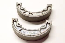Yamaha 3te-w2535-00-00 Oem Brake Shoe Kit Nos