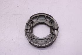4at-w253e-01-00 Yamaha 2002 Zuma 50 Yw50 Oem Rear Brake Shoe Set 4at-w253e-01-00 Yamaha 2002 Zuma 50 Yw50 Oem Rear Brake Shoe Set