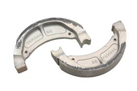 5bm-w253f-00-00 Yamaha New Oem Brake Shoe Kit Nos