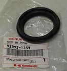 92093-1359 Zx600f Zx900 En500c Zg1000a Tube Front Kawasaki Seal Zx750 Fork Zx1100 Outer