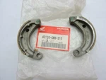 43120-GW6-315 Nos Honda Brake Shoe Kit CR80 W15167. Fixed Price $12.99.