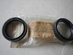 Nos Oem Yamaha YZ125 1983-84 Fork Seals (2) 39W-23145-L0-00. Fixed Price $19.00.