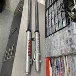 1986 Yamaha Oem Front Set (need Seals ). Fixed Price $85.00.
